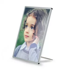 Portacartel led con bateria para mesa A4