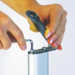 ATRIL CON MARCO APERTURA FRONTAL DIN A3