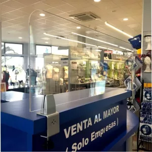 MAMPARA PROTECTORA METACRILATO CON CLIPS MESA/PANE