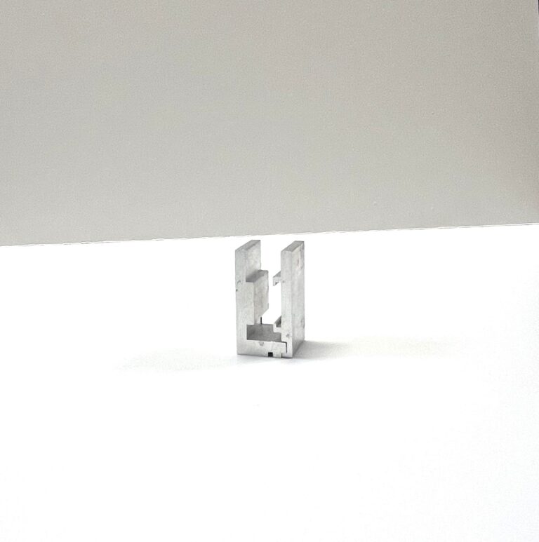 Conector click sq 20x20