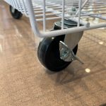 EXPOSITOR 4 CESTAS APILABLES C/RUEDAS BLANCO