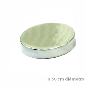 Tapa metálica busto caballero cromada