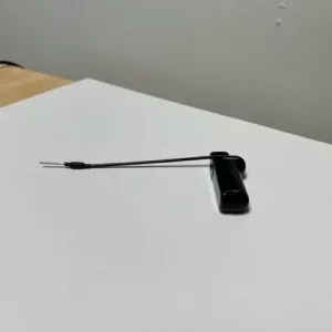 Etiqueta rf con latiguillo para joyeria (captacion:1,60mt)