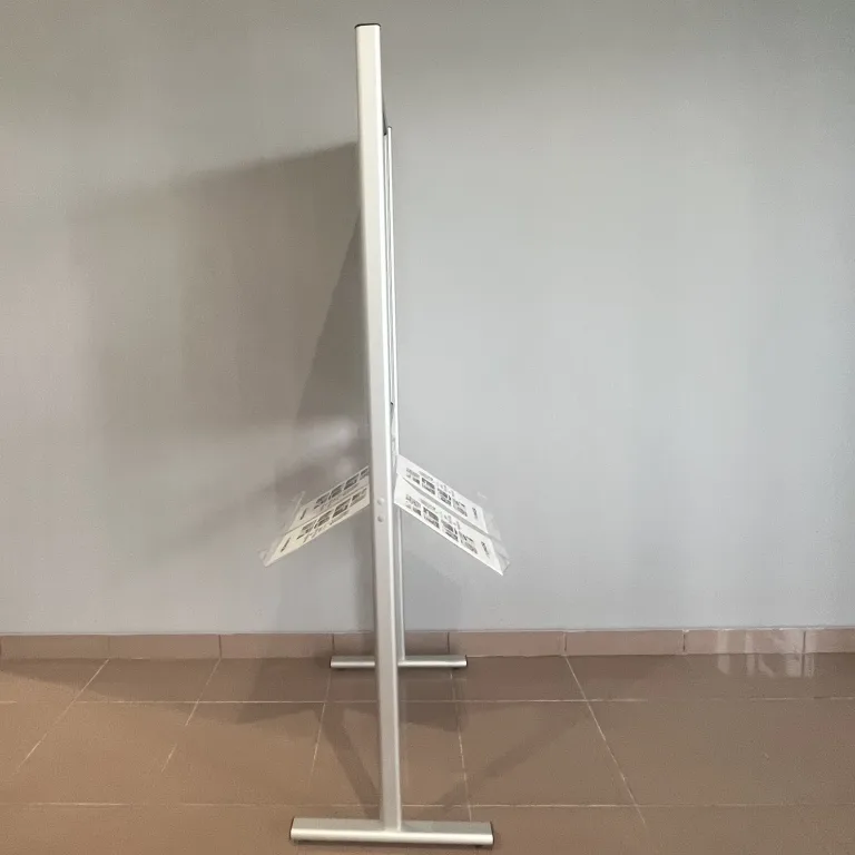 Expositor cartel doble con bandeja