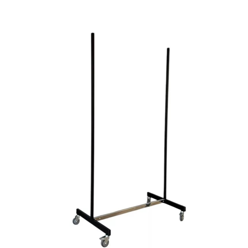 Juego dos pies tubo SQ 25x25 con ruedas y conector