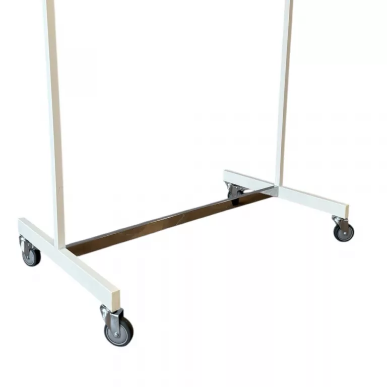 Juego dos pies tubo SQ 25x25 con ruedas y conector