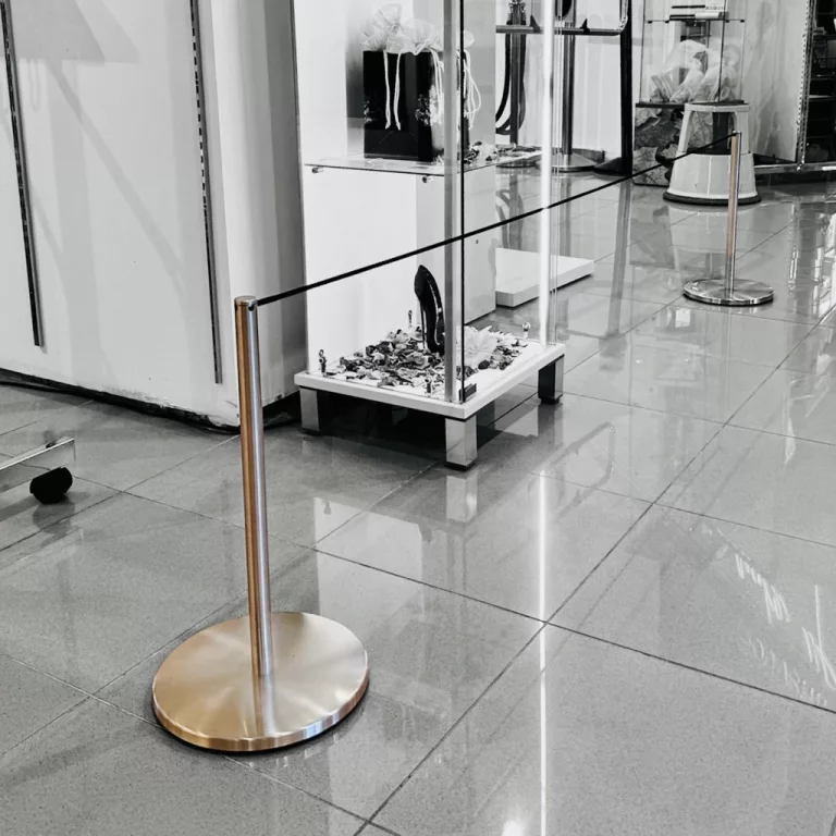 Poste para museos y exposiciones 45cm de alto