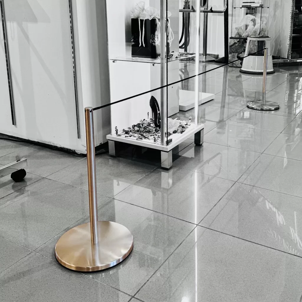 Poste para museos y exposiciones 45cm de alto