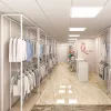 Pared con estantería Modular SQ blanco con barras colgadoras