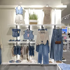 Estantería Columna cremallera libre a pared (5)