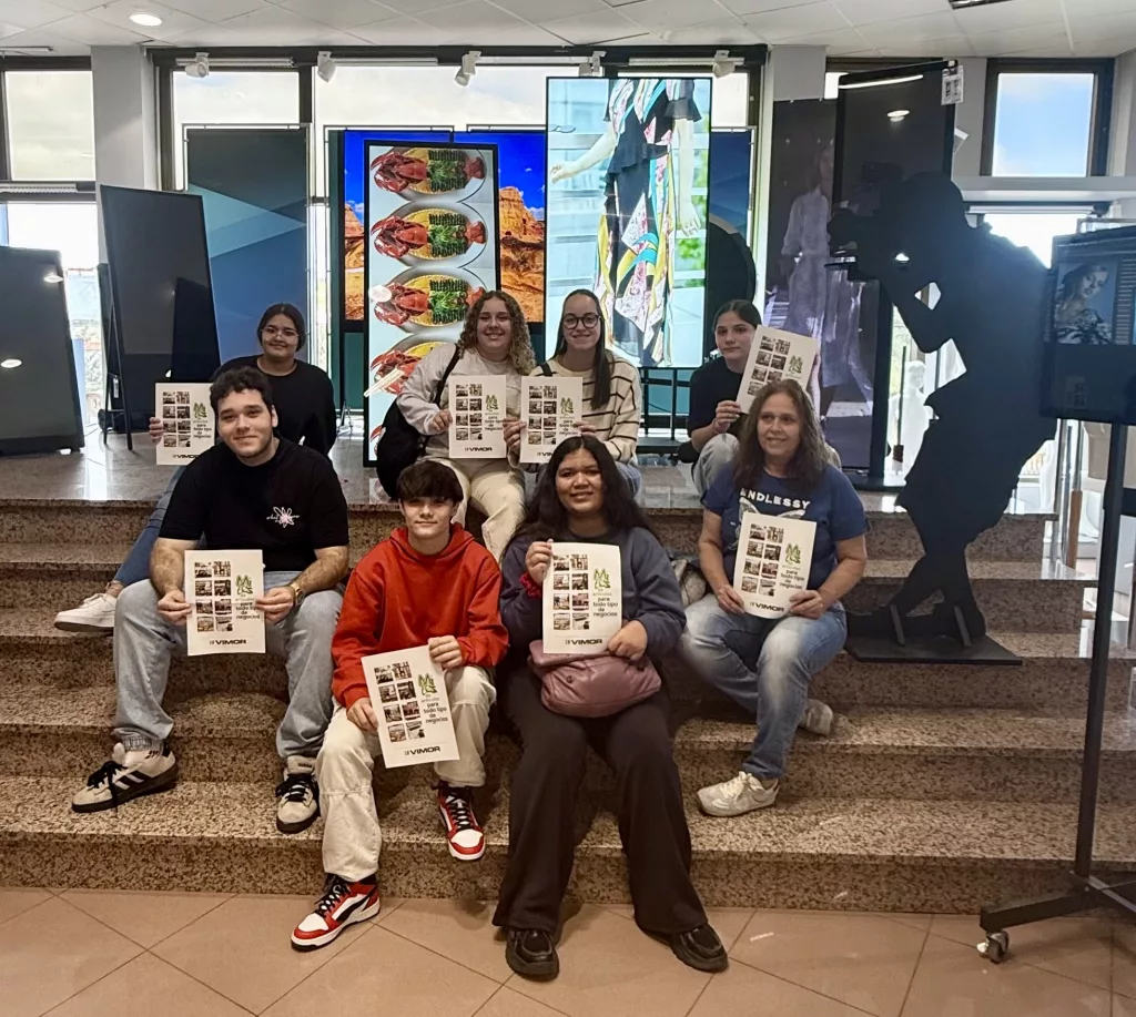 Recibimos la visita de estudiantes de Formación Profesional de Comercio